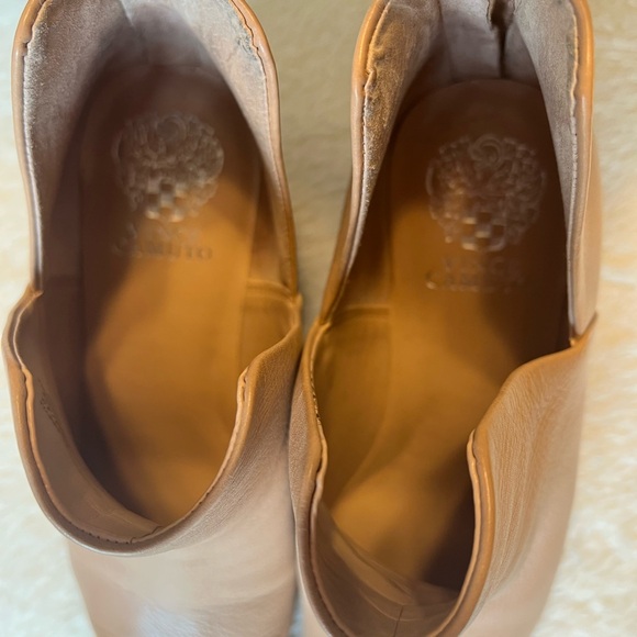 Vince Camuto Gigietta pointed toe booties. Women’s size 10 - Picture 3 of 5